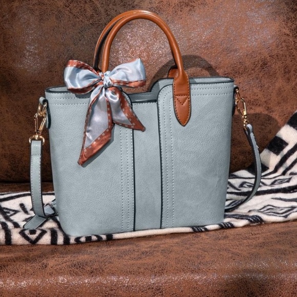 Chic handbag/tote - Picture 6 of 7